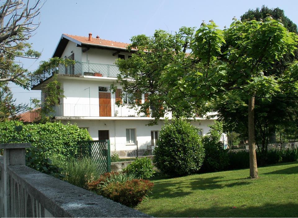 B&B Balestruccio Pombia Экстерьер фото